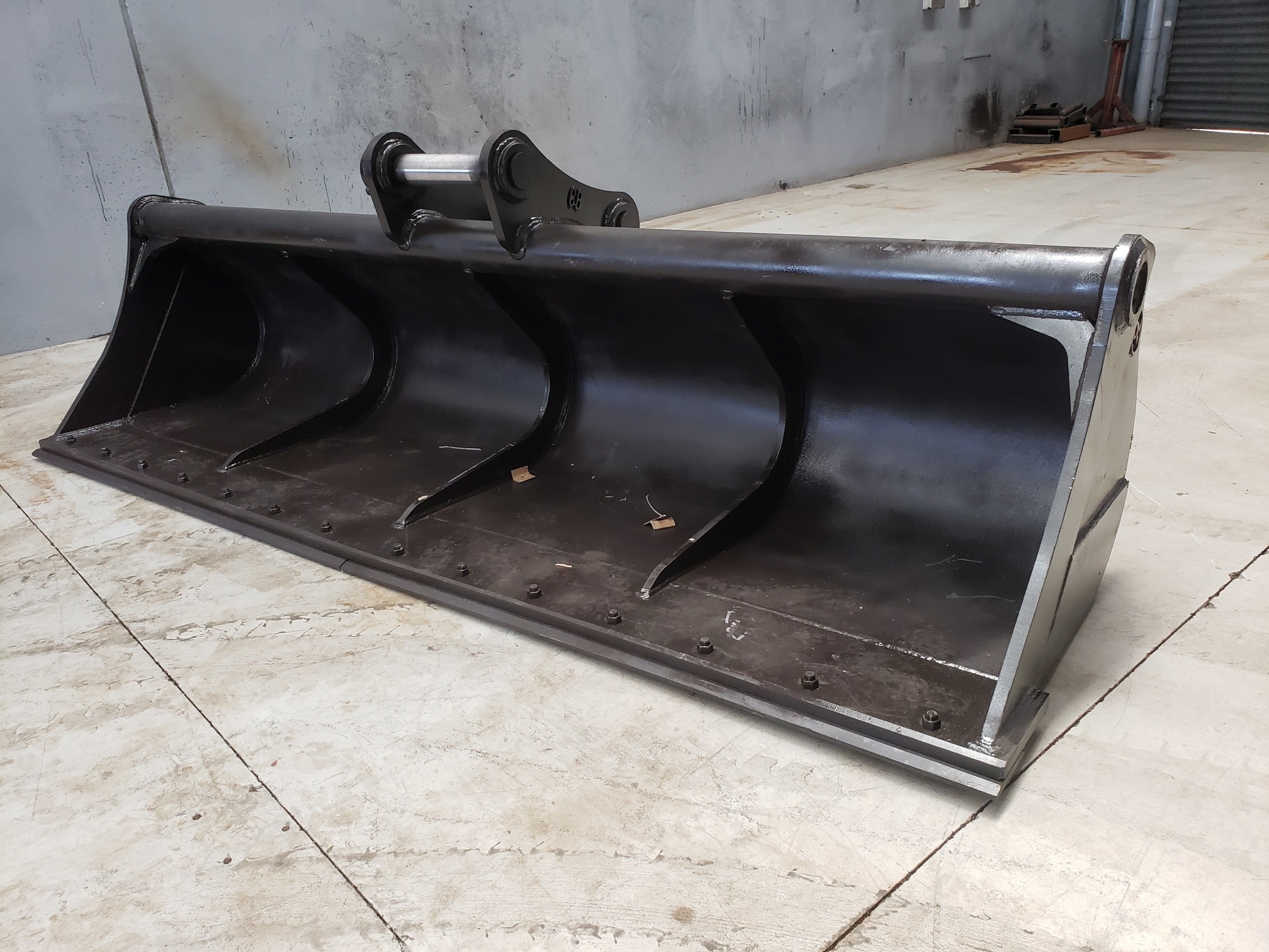 4m extension custom built to add 4m reach to a 25 ton Longreach