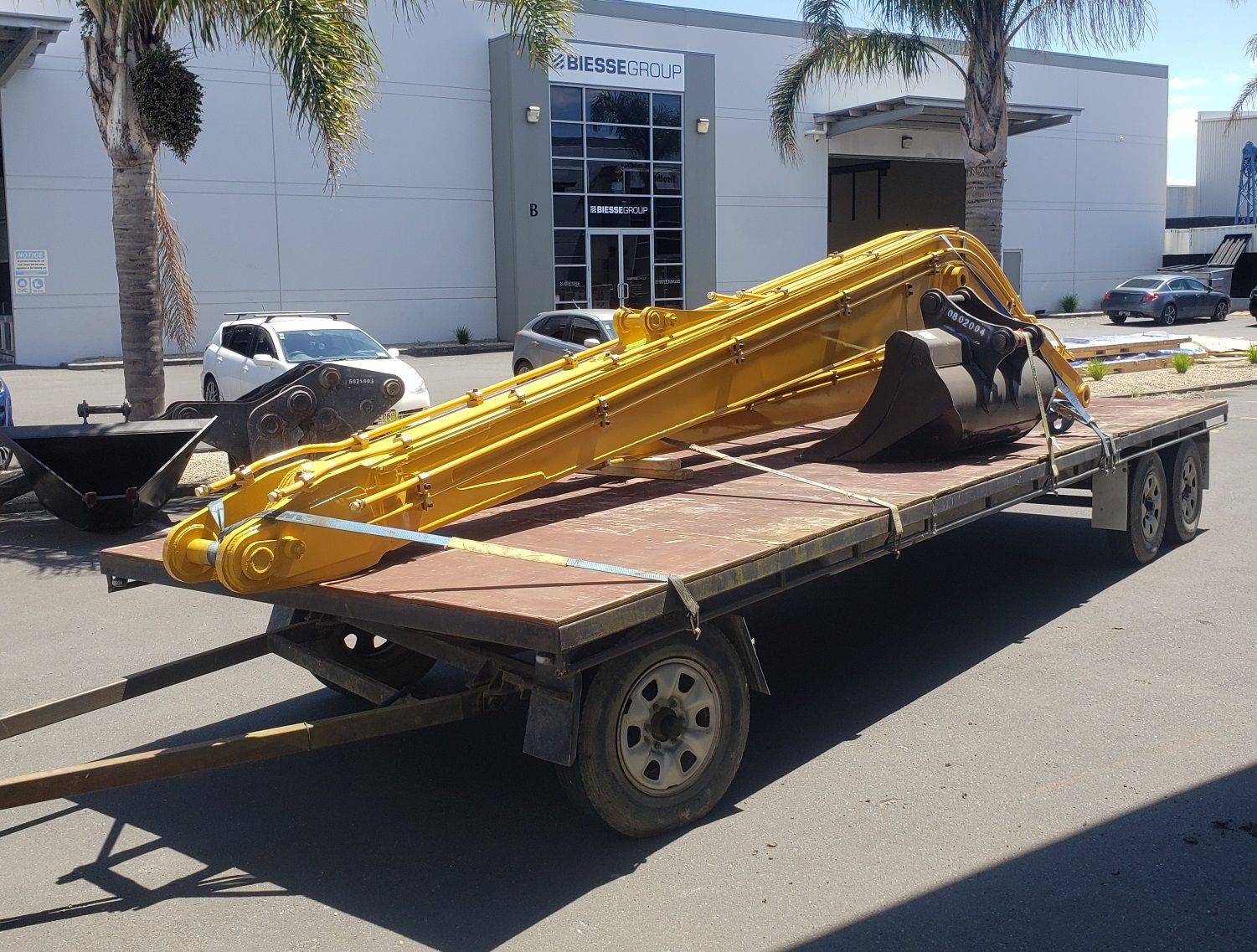 Custom build 13m longreach front end suit Cat 313FL, with auxillary hydraulic lines